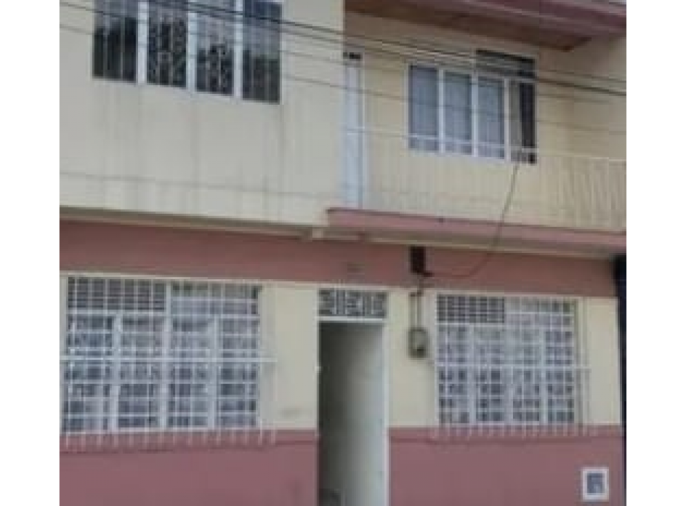 SE VENDE CASA DUPLEX EN EL CENTRO