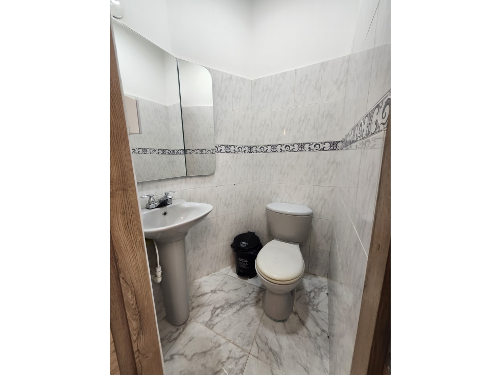 SE VENDE LOCAL CON EXCELENTE UBICACIÓN EN EL CENTRO — foto 6