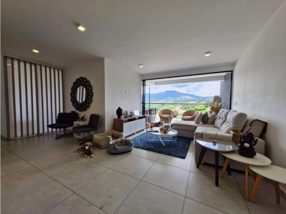 SE VENDE APARTAMENTO AMPLIO Y CON UNA VISTA INCREIBLE EN CERRITOS — foto 6