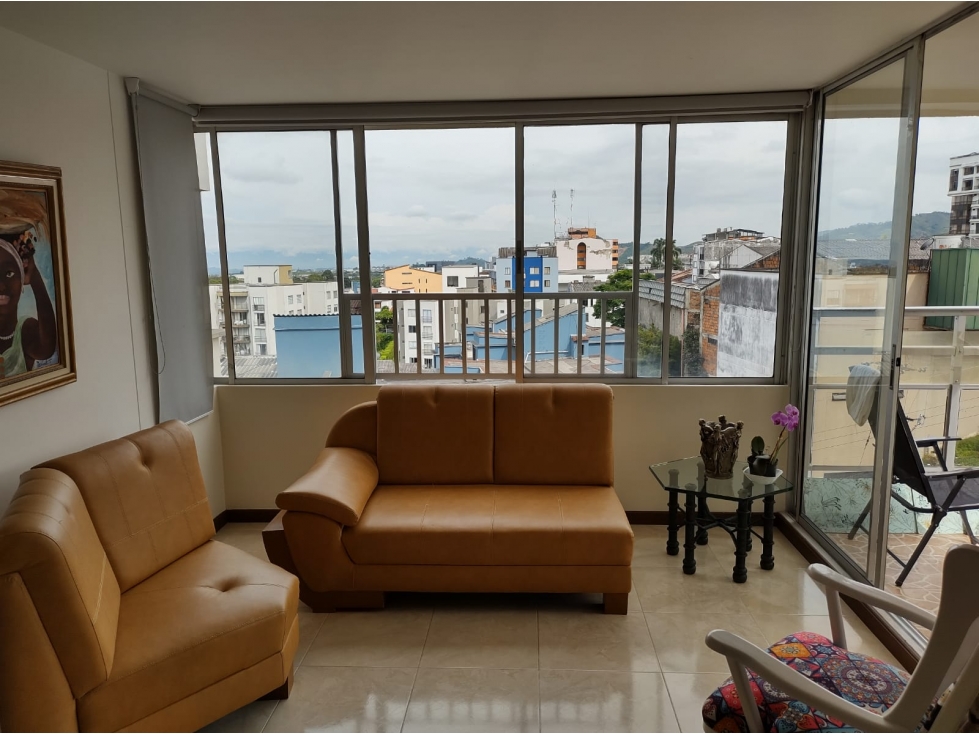 SE VENDE HERMOSO APARTAMENTO EN LA 30 DE AGOSTO AREA 120 M2 — foto 2