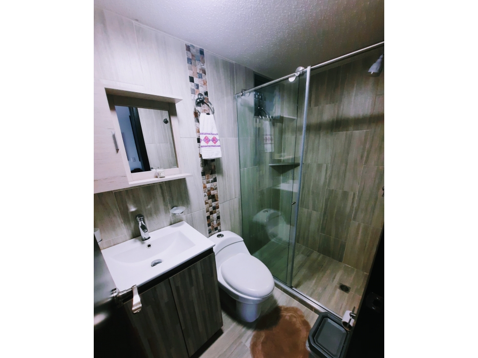SE VENDE APARTAMENTO ILUMINADO CON ACABADOS MODERNOS EN LA PRADERA — foto 3