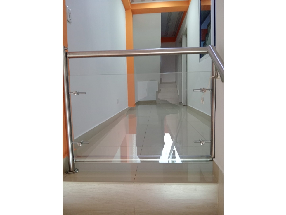SE VENDE CASA DUPLEX DE 5 PISOS EN SAMARIA 1 — foto 4