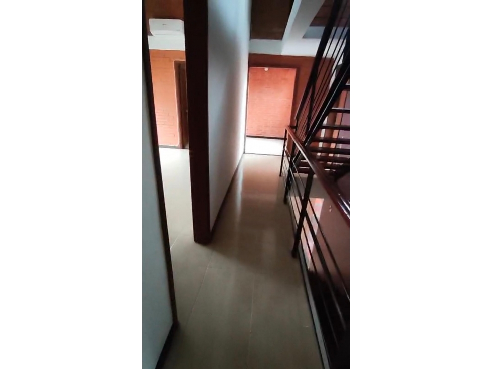 SE VENDE Casa 3 pisos en Pereira en Conjunto Cerrado — foto 3