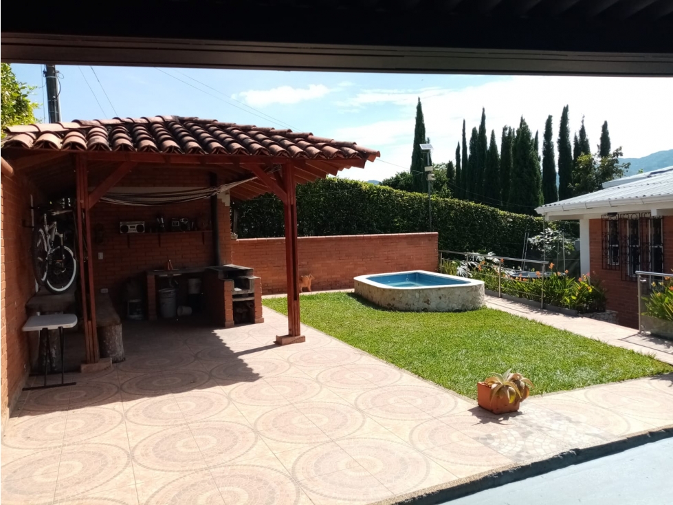 SE VENDE HERMOSA CASA CAMPESTRE EN COMBIA — foto 3