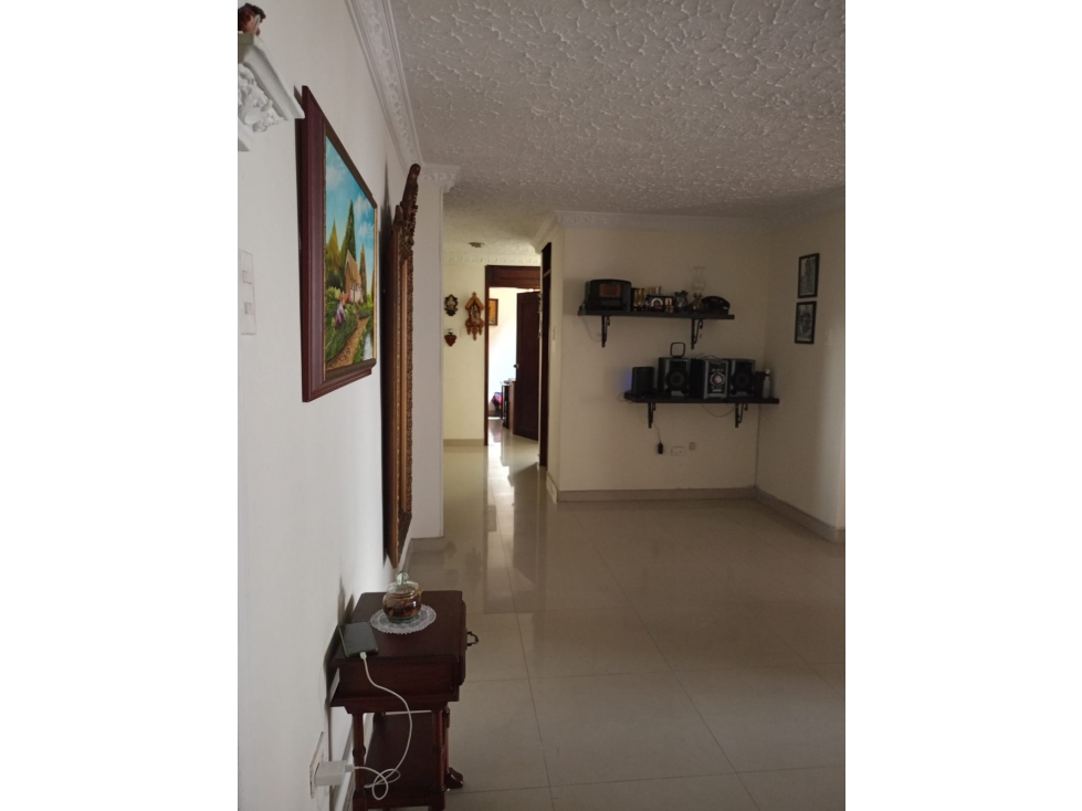Se vende Apartamento con 3 Rentas en Av. 30 de Agosto Pereira — foto 3