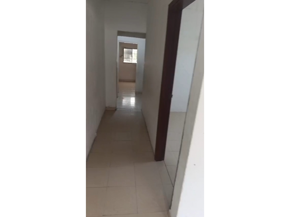 SE VENDE CASA CON APARTAMENTOS INDEPENDIENTES EN SANTA MARTA — foto 3