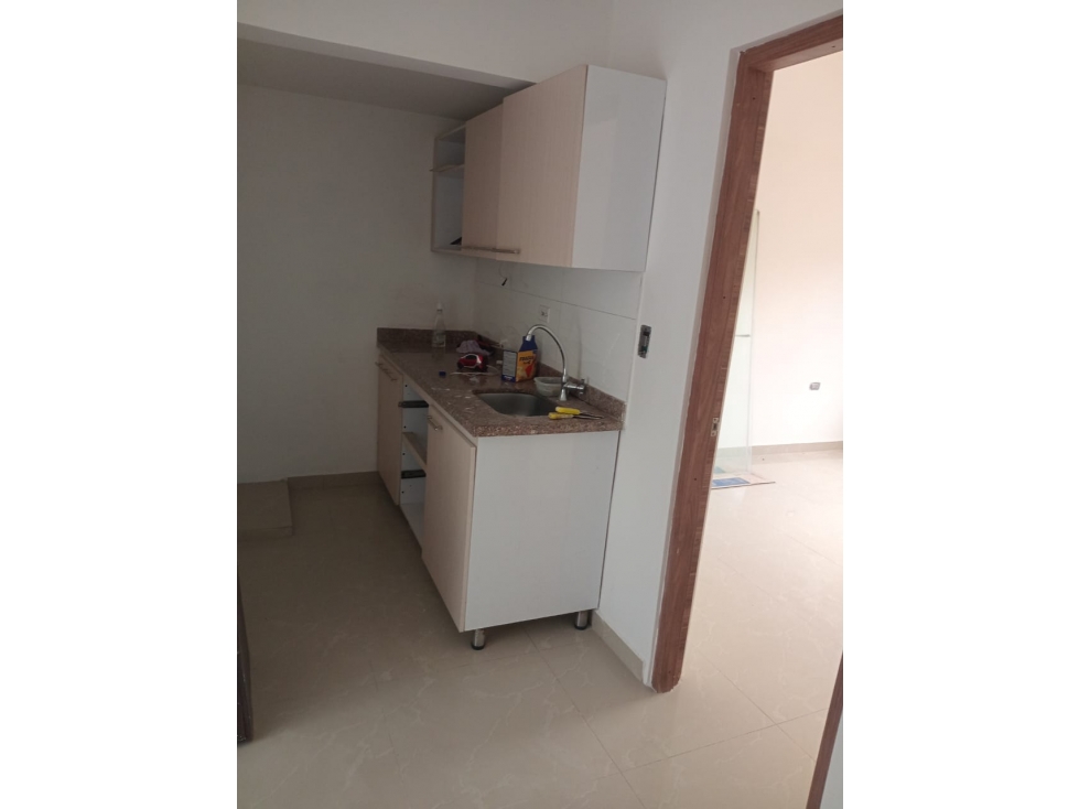 SE VENTA DE CASA CON VIVIENDA INDEPENDIENTE EN CUBA LOS LIBERTADORES — foto 3