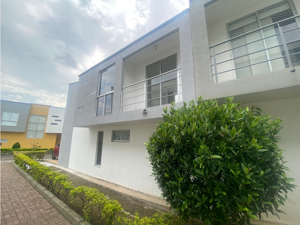 SE VENDE CASA EN MIRADOR DEL COLIBRI DOSQUEBRADAS — foto 3