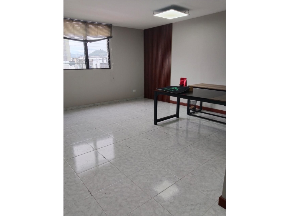 !GRAN OPORTUNIDAD¡ SE VENDE OFICINA EN EDIFICIO ÚBICADO EN EL CENTRO — foto 3