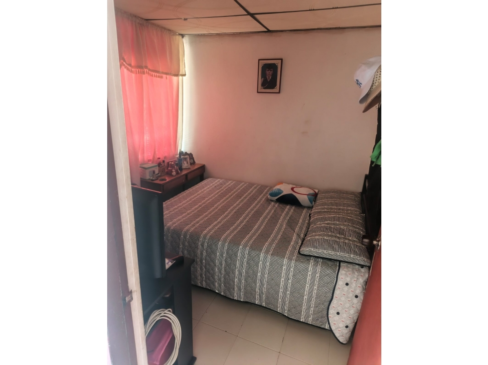 Se vende casa esquinera con apartaestudio en Pereira — foto 4