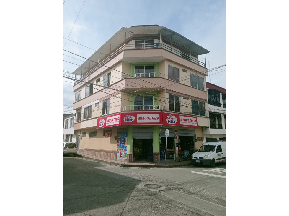 SE VENDE EDIFICIO EN LOS NARANJOS AREA 500 M2 — foto 3