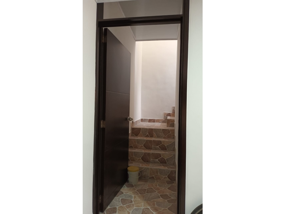 ¡SE VENDE CASA DUPLEX EN BOSQUE DE PINARES ARMENIA! — foto 4