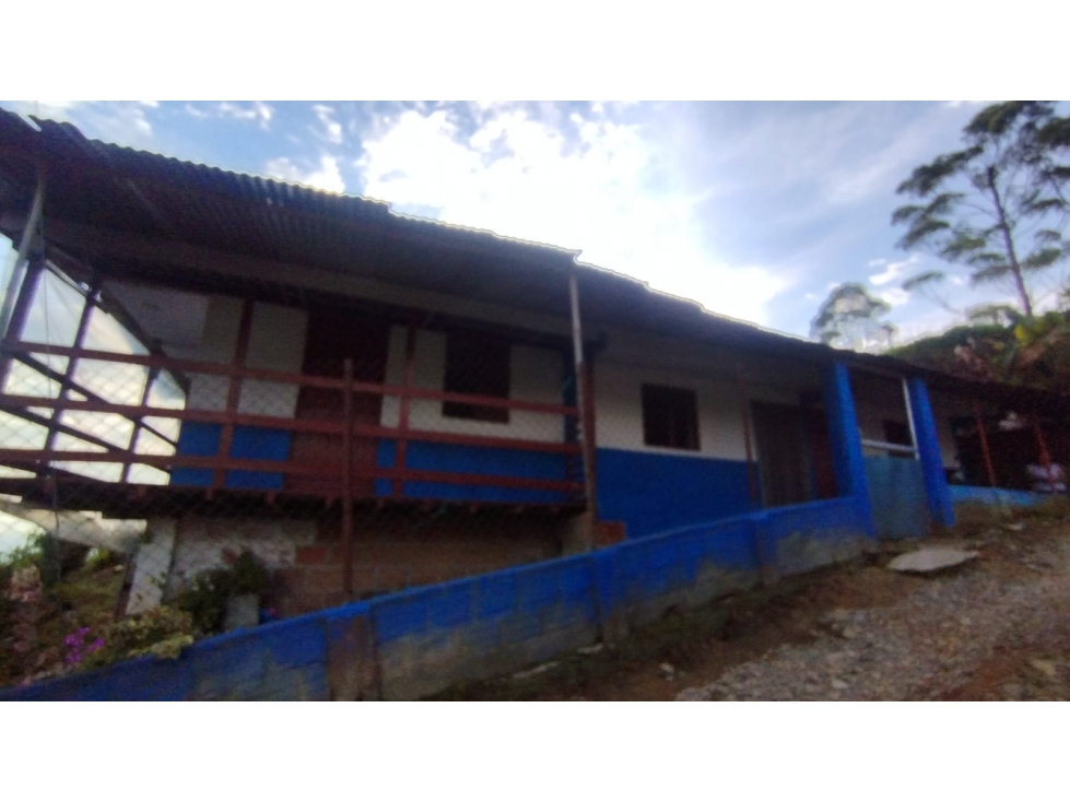 Se vende casa campestre económica en Marsella - 4