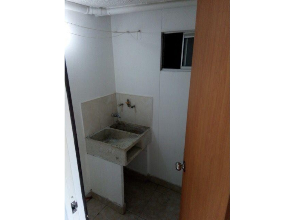 SE VENDE O PERMUTA APARTAMENTO EN SUBA BOGOTA AREA 48 M2 CON ASCENSOR — foto 4