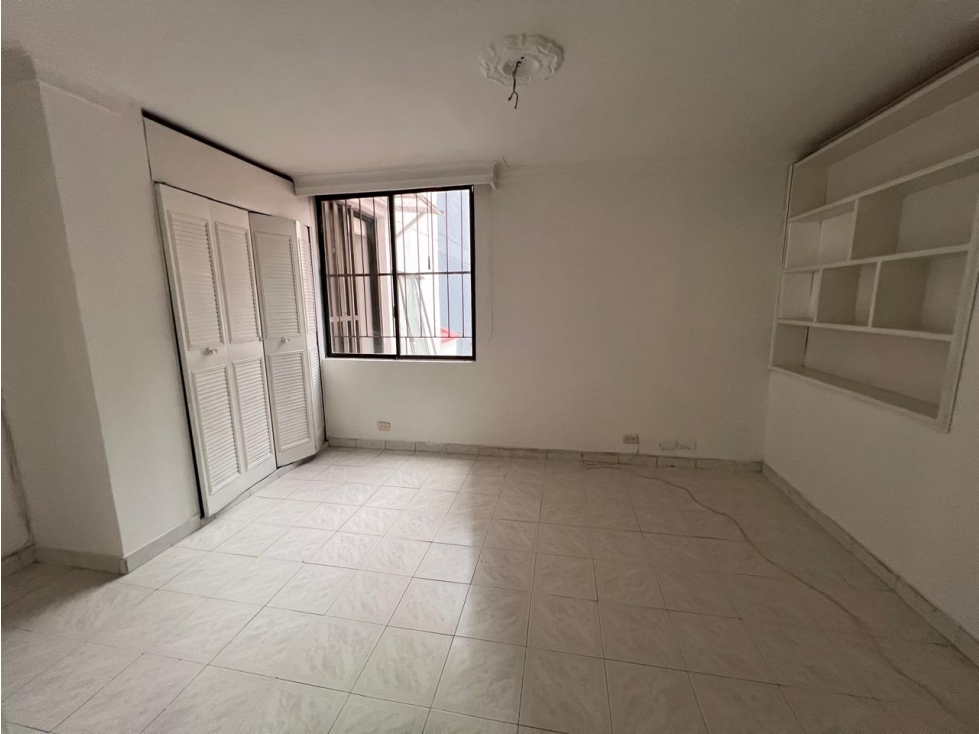 SE VENDE APARTAMENTO EN EL CENTRO REMODELADO AREA 187M2 — foto 4