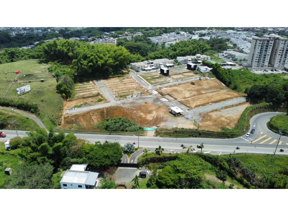 SE VENDE LOTE O PERMUTA CONDINA EN URBANIZACION JARDINES DE CONDINA — foto 3