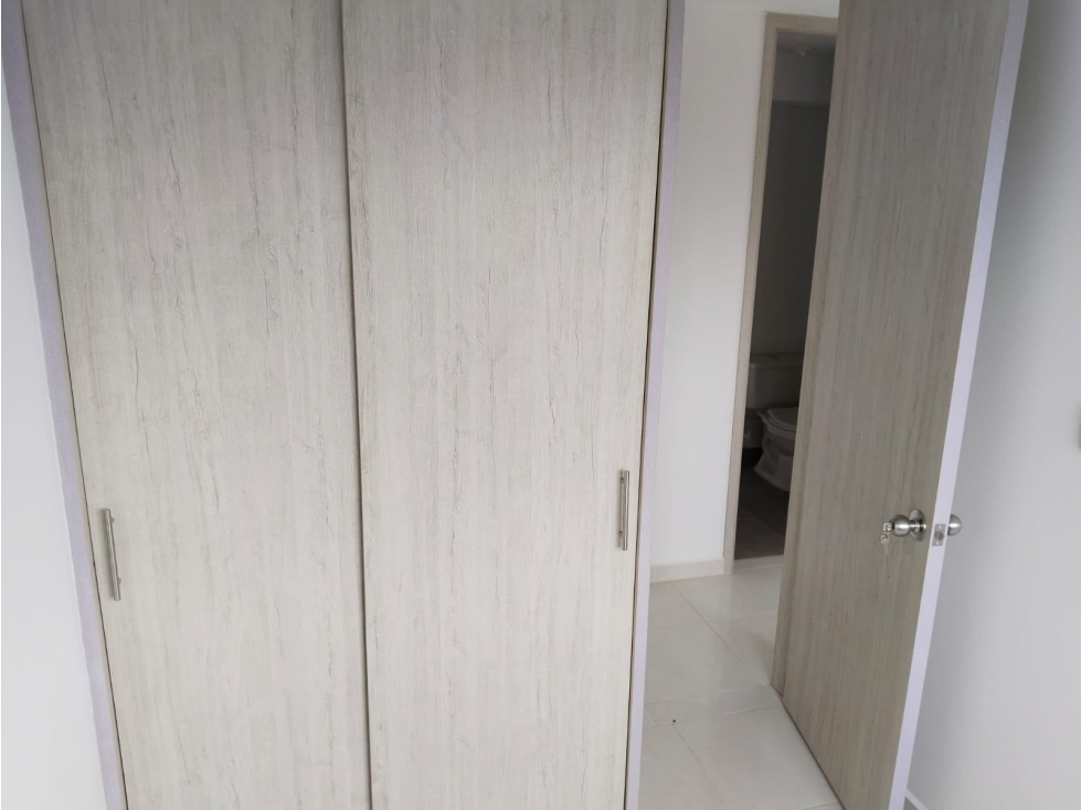 SE VENDE HERMOSO APARTAMENTO EN CONJUNTO CERRDO SECTOR CONDINA — foto 3