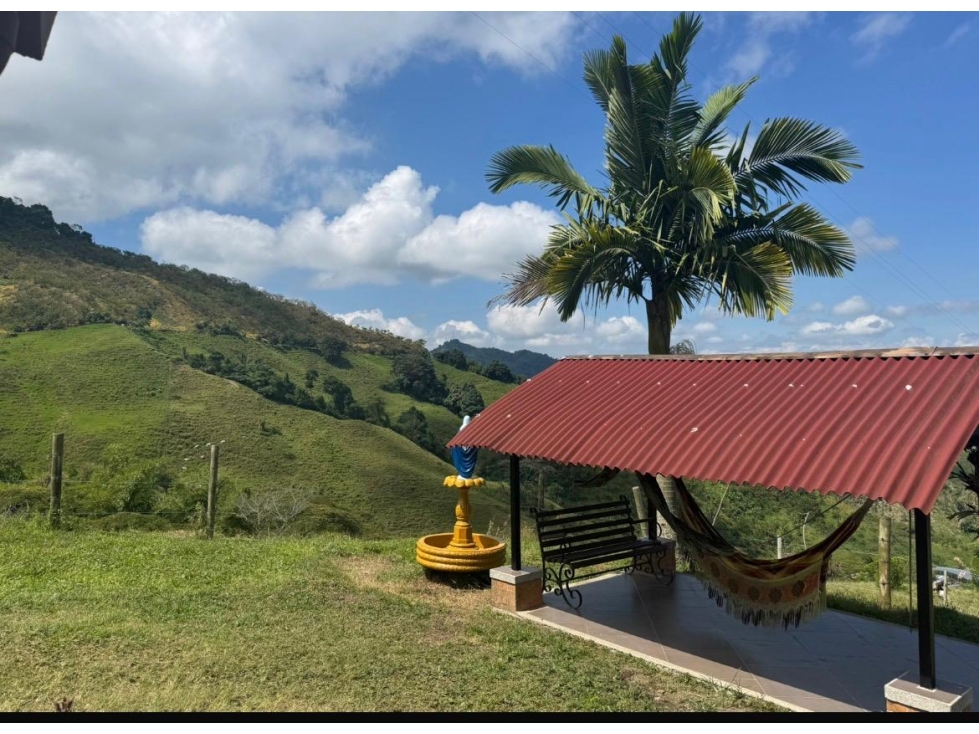 Venpermuta menor valo hermosa finca en combia 52 cuadras en pasto — foto 2