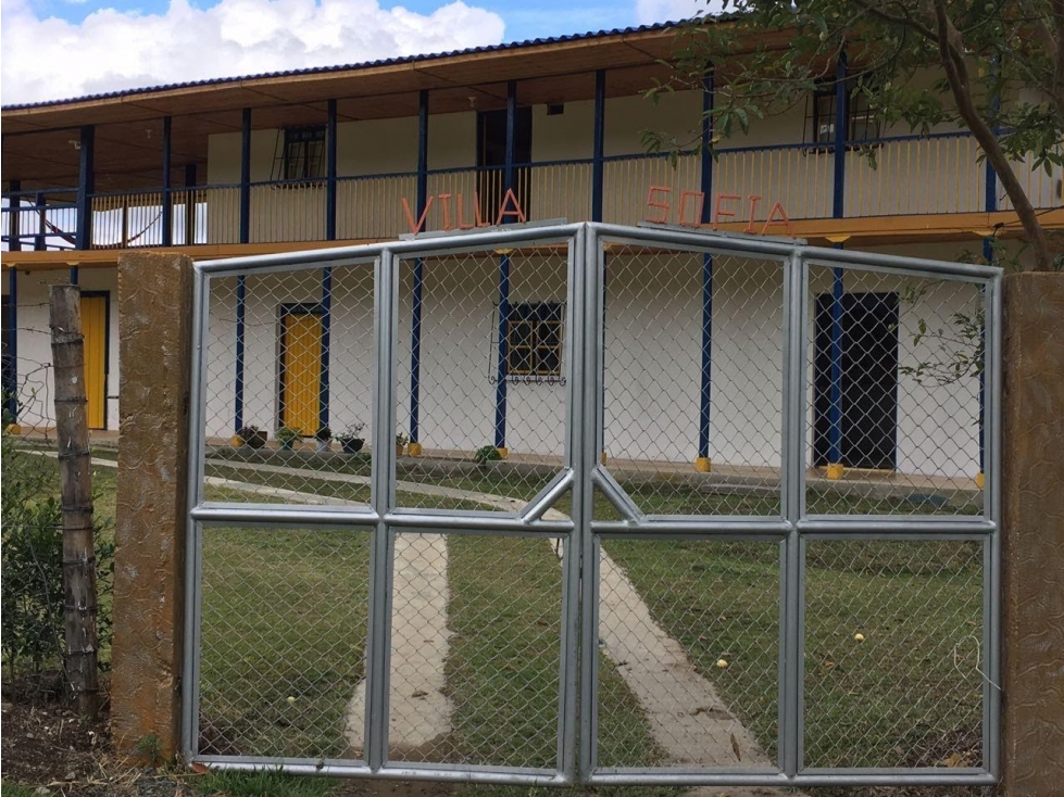 SE VENDE FINCA GANADERA ENTRE ARABIA Y ALCALA - 3