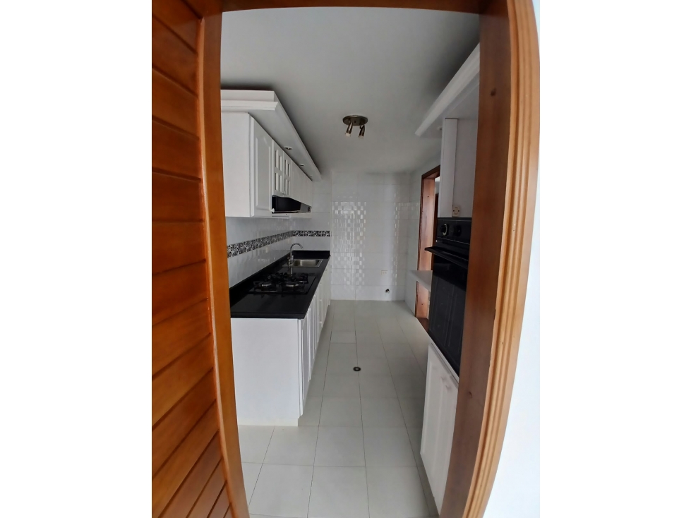 SE ARRIENDA APARTAMENTO GRANDE EN PINARES — foto 6