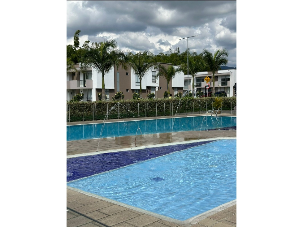 EN VENTA HERMOSA CASA EN DOSQUEBRADAS