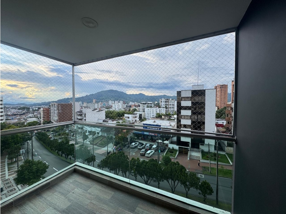 SE VENDE ESPECTACULAR APARTAMENTO PINARES AREA 85 M2 VISTA Q ENAMORA