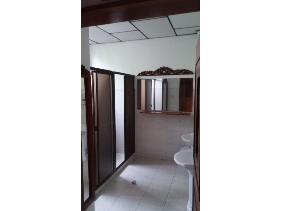 Se vende Lote/Bodega en Pinares - 4