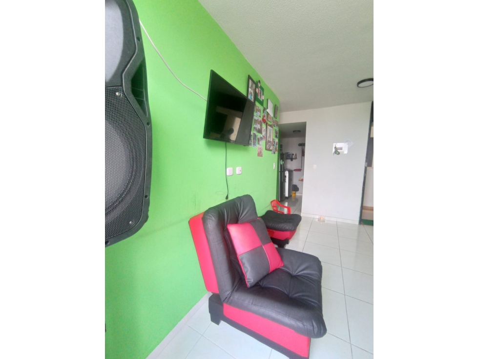 SE VENDE APARTAMENTO EN EXCELENTE UBICACION — foto 4