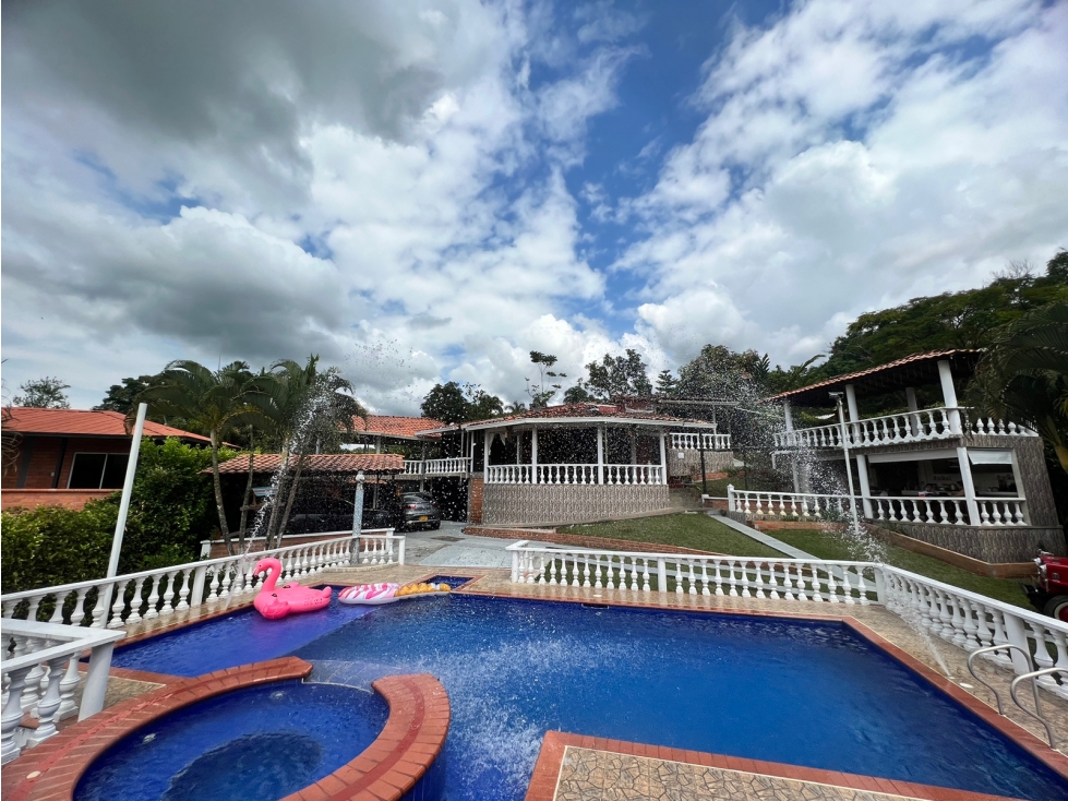 Se Vende o Permuta Espectacular Casa Campestre en Viterbo. - 4