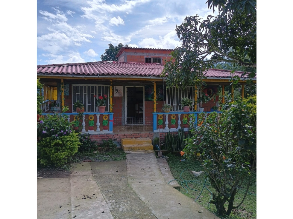 SE VENDE DOS CASAS CAMPESTRES EN YARUMAL CERCA ARABIA