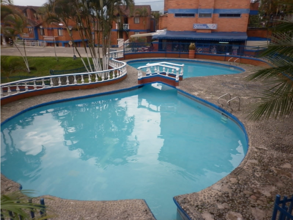 Venta de hermosa casa en quintas de Jardin colonial Dosquebradas — foto 2