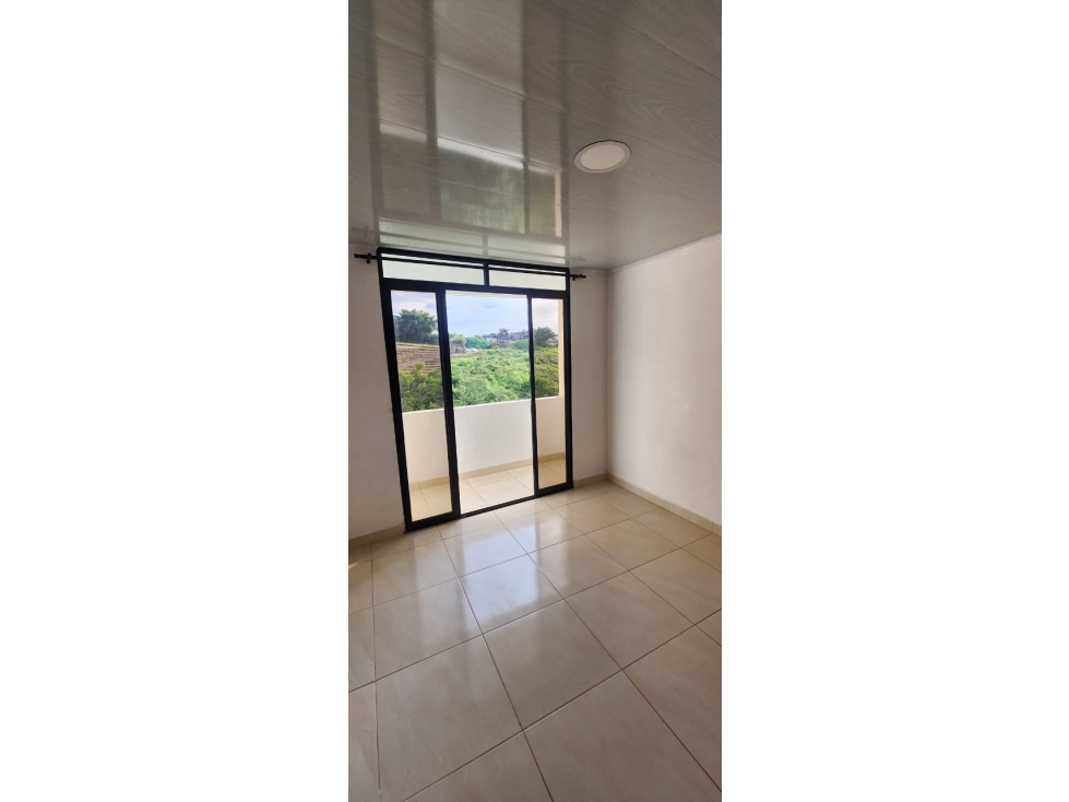 VENTA DE ESPECTACULAR CASA EN MIRAFLORES CUBA CON 4 APTOS — foto 4