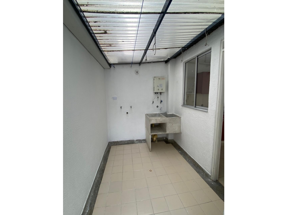 SE VENDE CASA EN SECTOR SEGURO Y TRANQUILO EN CONJUNTO CERRADO — foto 5