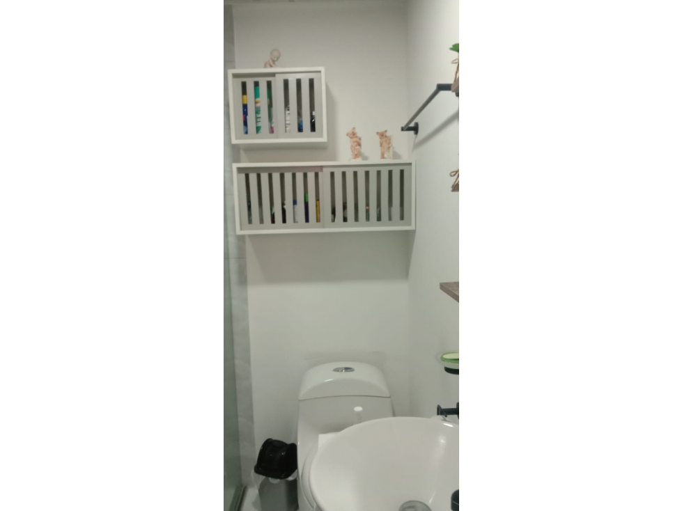 SE VENDE APARTAMENTO EN EL CENTRO AREA 91 M2 CERCA A TODO — foto 4