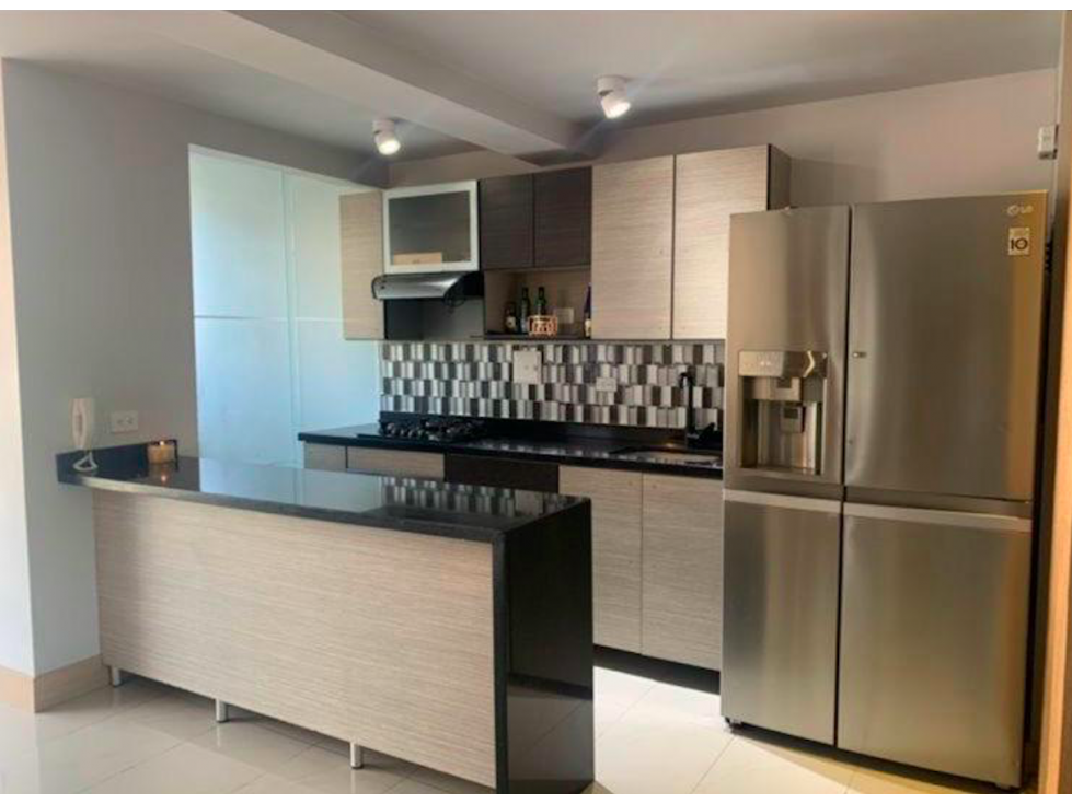 SE VENDE HERMOSO APARTAMENTO EN PINARES — foto 3