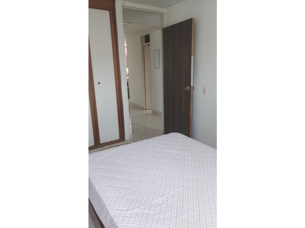 SE VENDE APARTAMENTO EN GAMMA EN ALAMBRA EN PISO 4 AREA 74M2 — foto 5