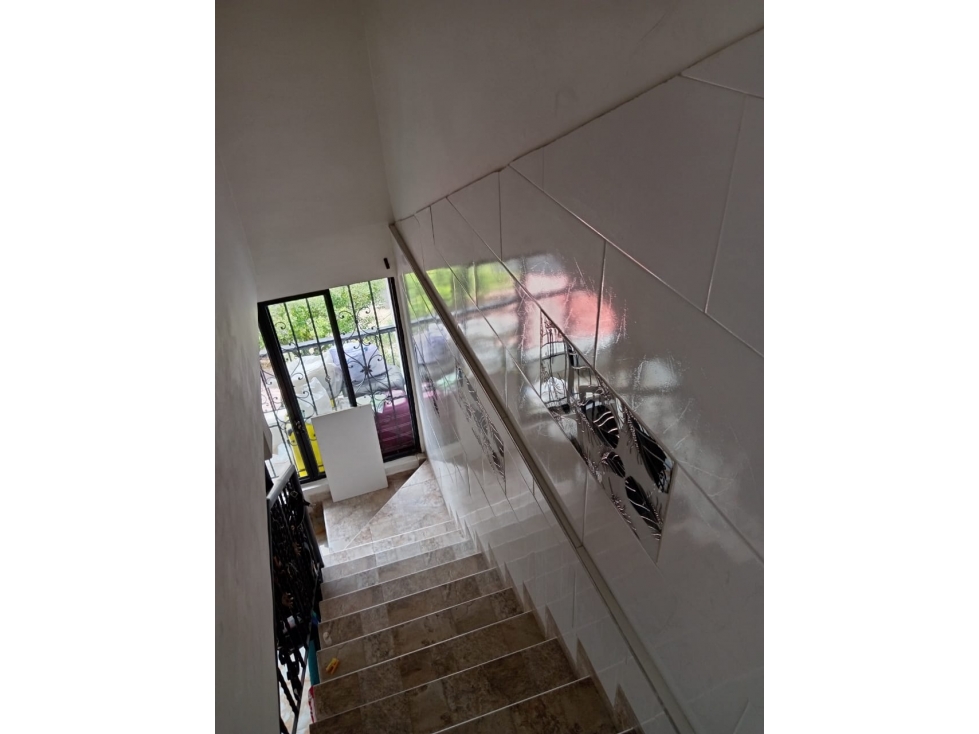 SE VENDE CASA EN CIUDAD BOQUIA INDEPENDIENTE DE DOS PISOS — foto 6