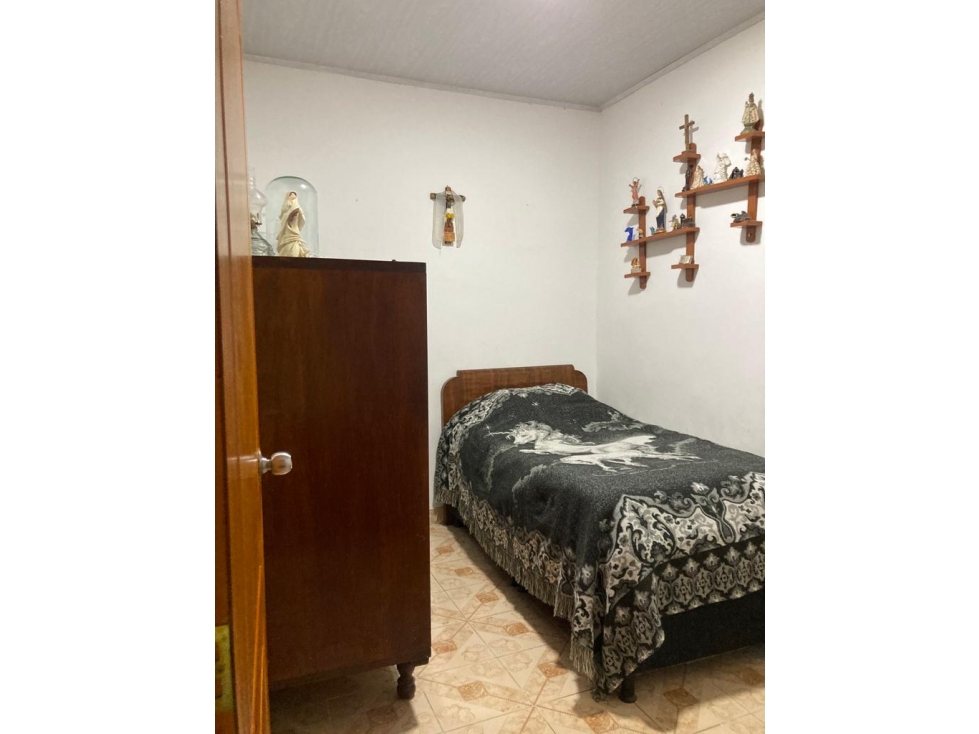SE VENDE CASA BIFAMILIAR ENTRADAS INDEPENDIENTES — foto 6