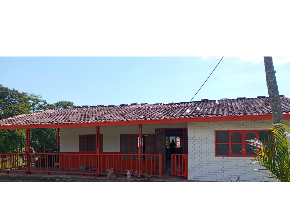 SE VENDE CASA CAMPESTRE VEREDA LA BAMBA