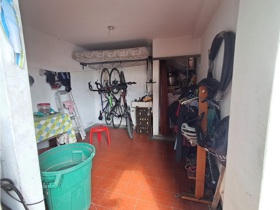 SE VENDE CASA CON LOCAL Y APARTAMENTOS INDEPENDIENTES CUBA — foto 4