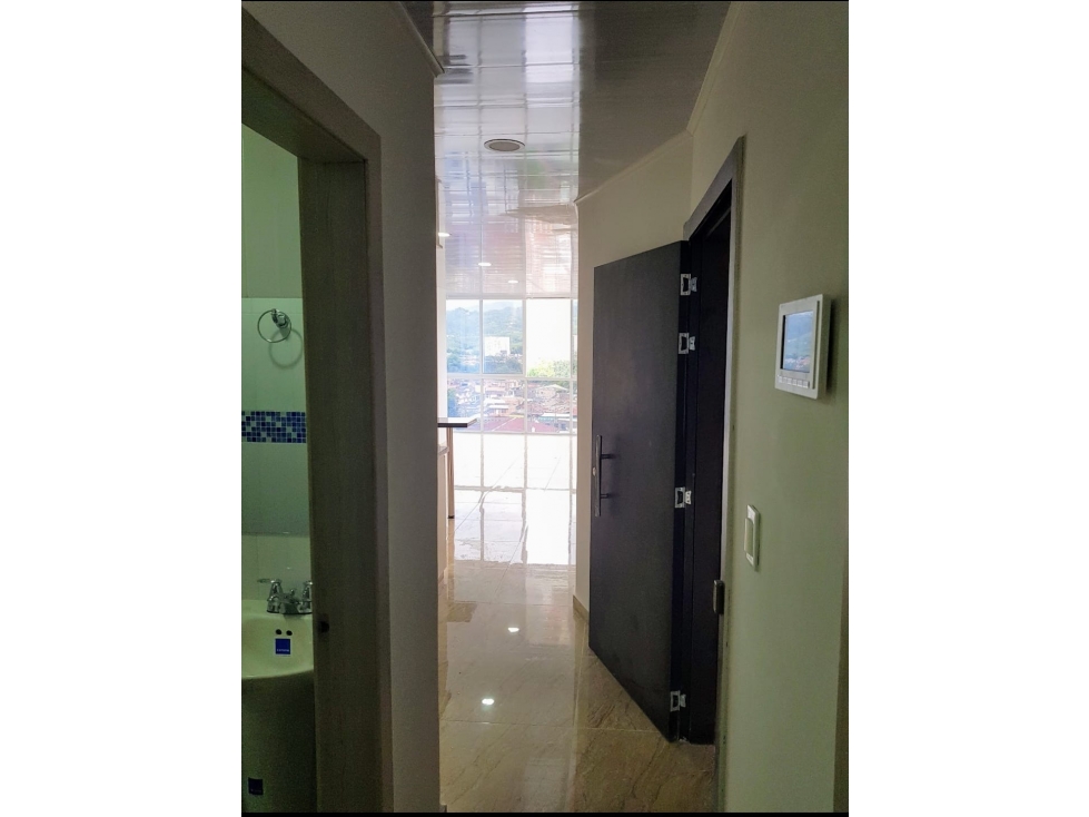 Se vende lindo apartamento en Dosquebradas en la Av Simón Bolivar — foto 4
