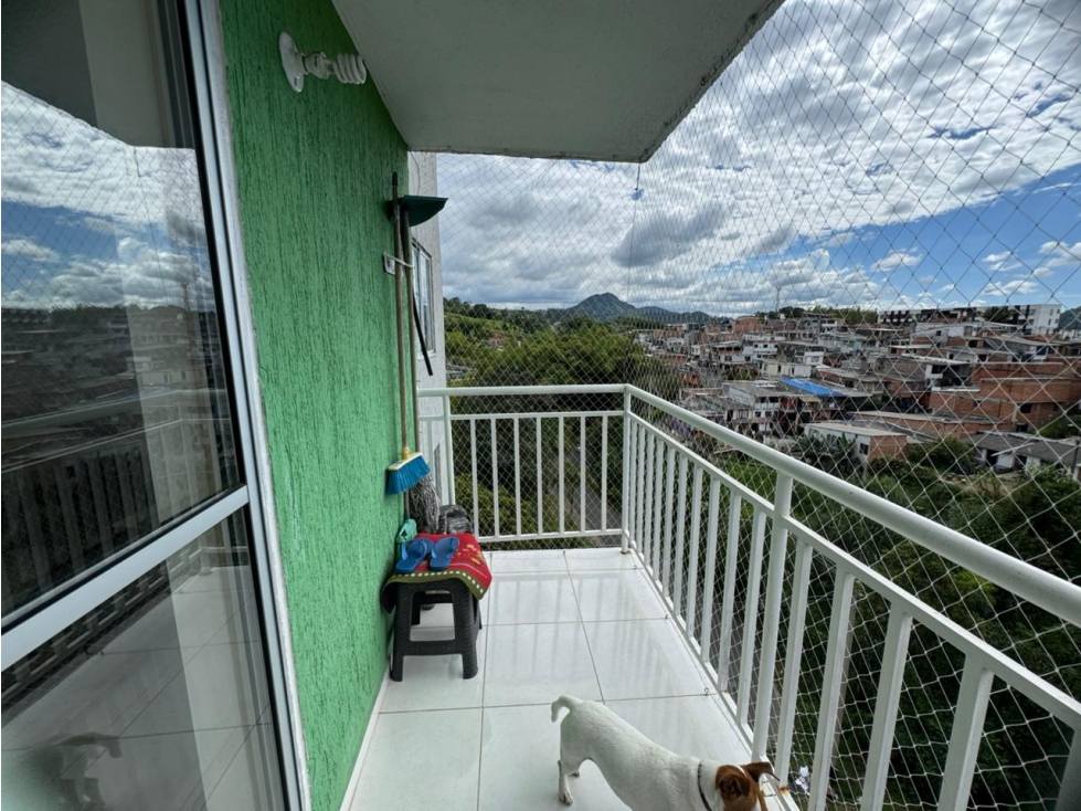 SE VENDE APARTAMENTO EN DOSQUEBRADAS HERMOSO PISO 12