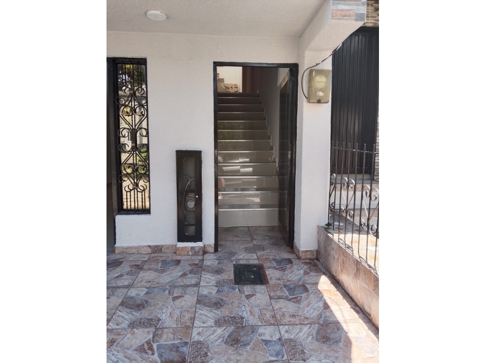 Se vende casa rentable de 3 pisos en Campestre B, Dosquebradas — foto 4