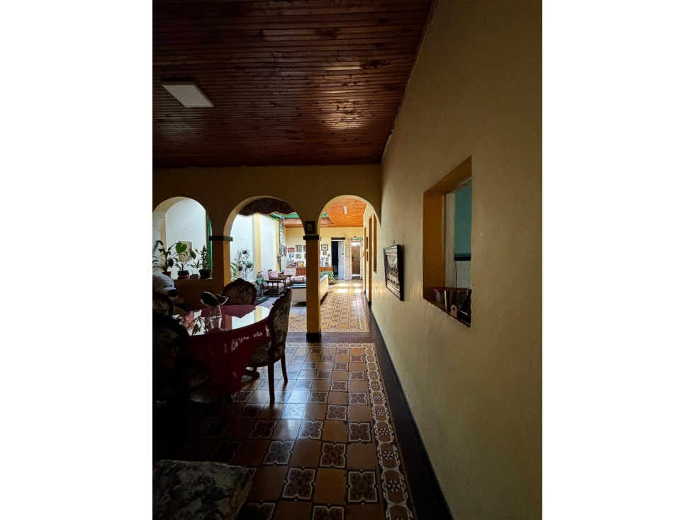 !OPORTUNIDAD DE INVERSIÓN¡ SE VENDE CASA EN EL CENTRO DE PEREIRA — foto 4
