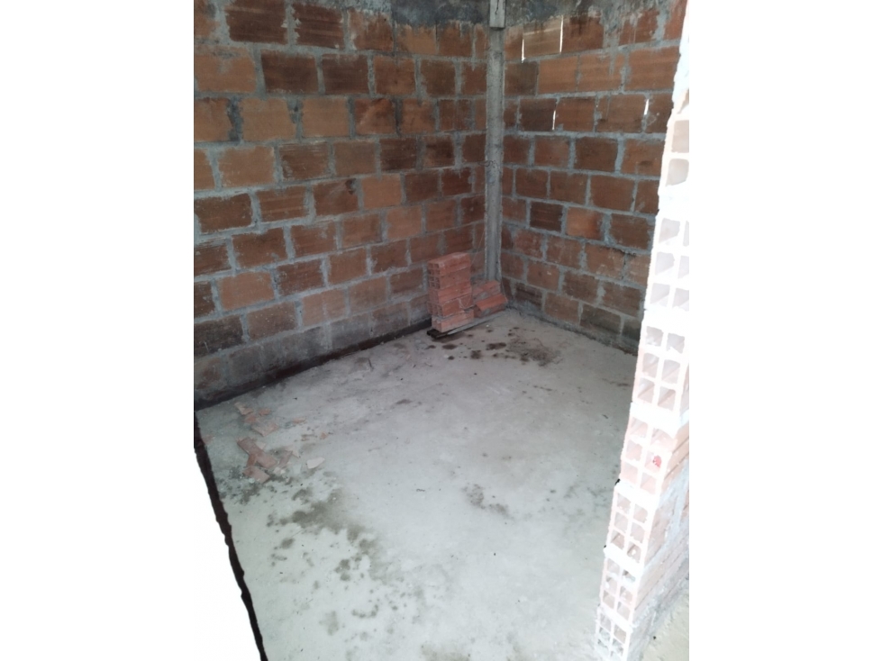 Se vende casa para terminar en Pereira 2 hab — foto 4
