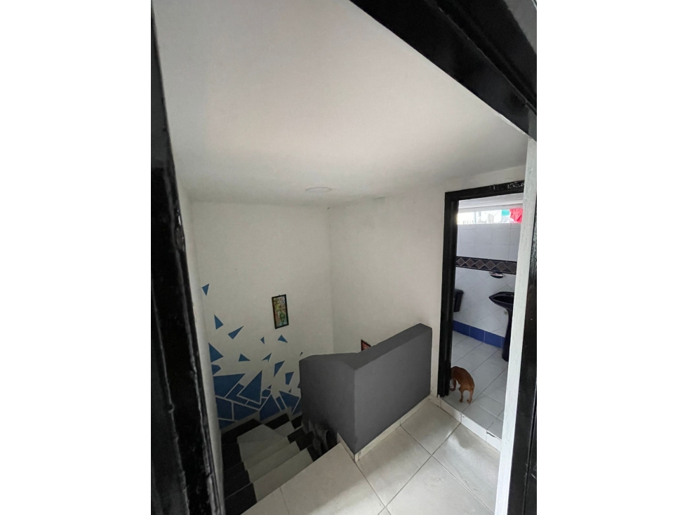 SE VENDE CASA EN BARRIO LA HERMOSA EXCELENTE UBICACION — foto 5