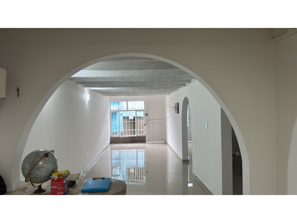 SE VENDE CASA DUPLEX CON LOCAL SECTOR CUBA PEREIRA — foto 4