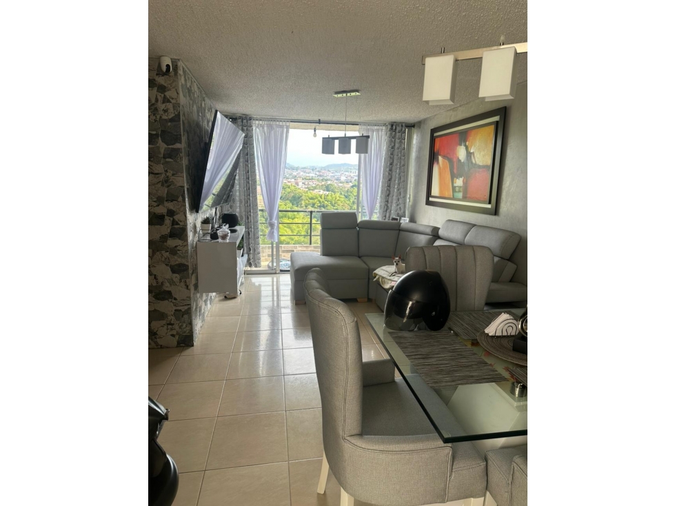 SE VENDE APARTAMENTO EN SANTA ROSA PISO 10