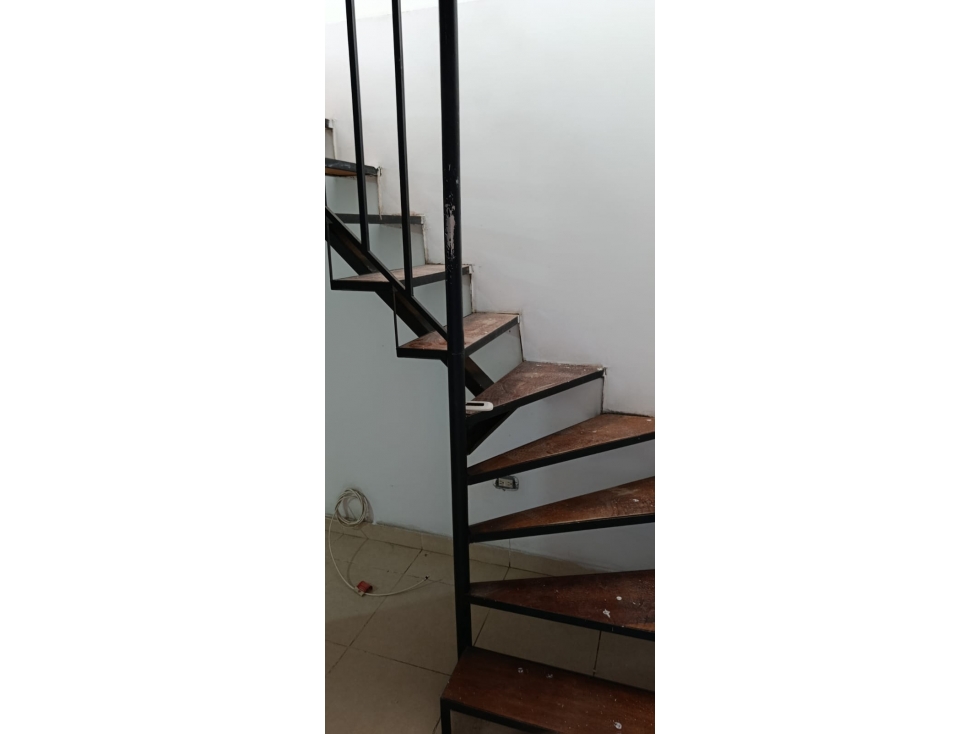 Se vende amplia casa de 3 pisos en La Hacienda Cuba — foto 6