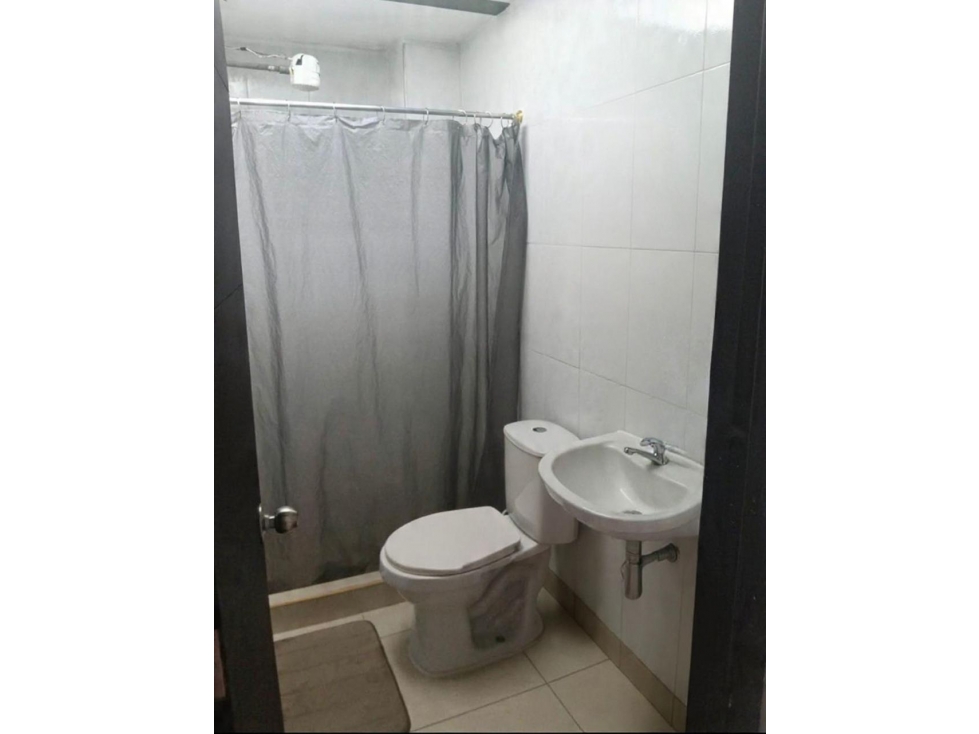 Se vende casa de 3 pisos en Mirador de Bella Sardi — foto 3